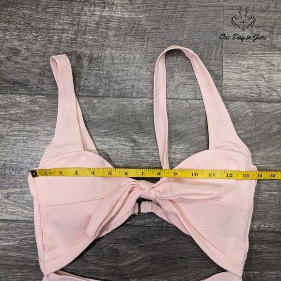 Tempt Me Knot Front Cut Out Textured One Piece Swimsuit Size M - Picture 2 of 4